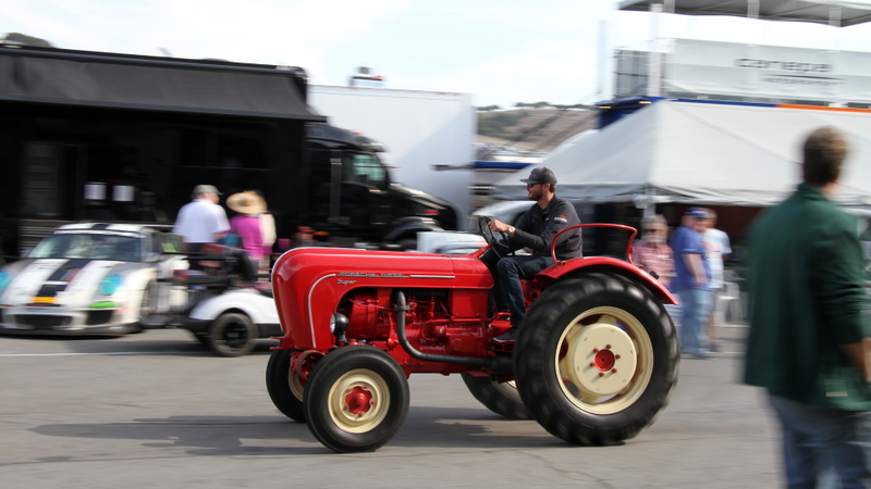Illustration for article titled Porsche Tractor Racing Is the Real Pinnacle of Motorsport